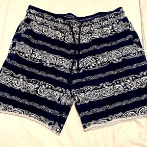 Mens H&M Navy Blue Bandana print shorts- Large